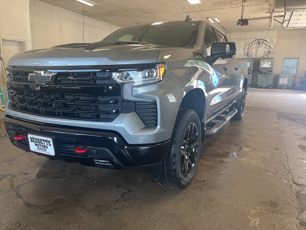2026 Chevrolet Silverado 1500 LT Trail Boss photo 2