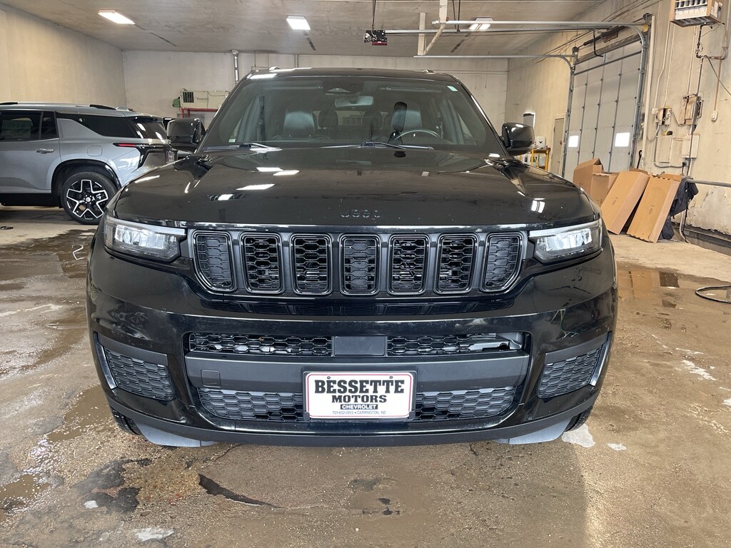 Used 2022 Jeep Grand Cherokee L Altitude Sport Utility