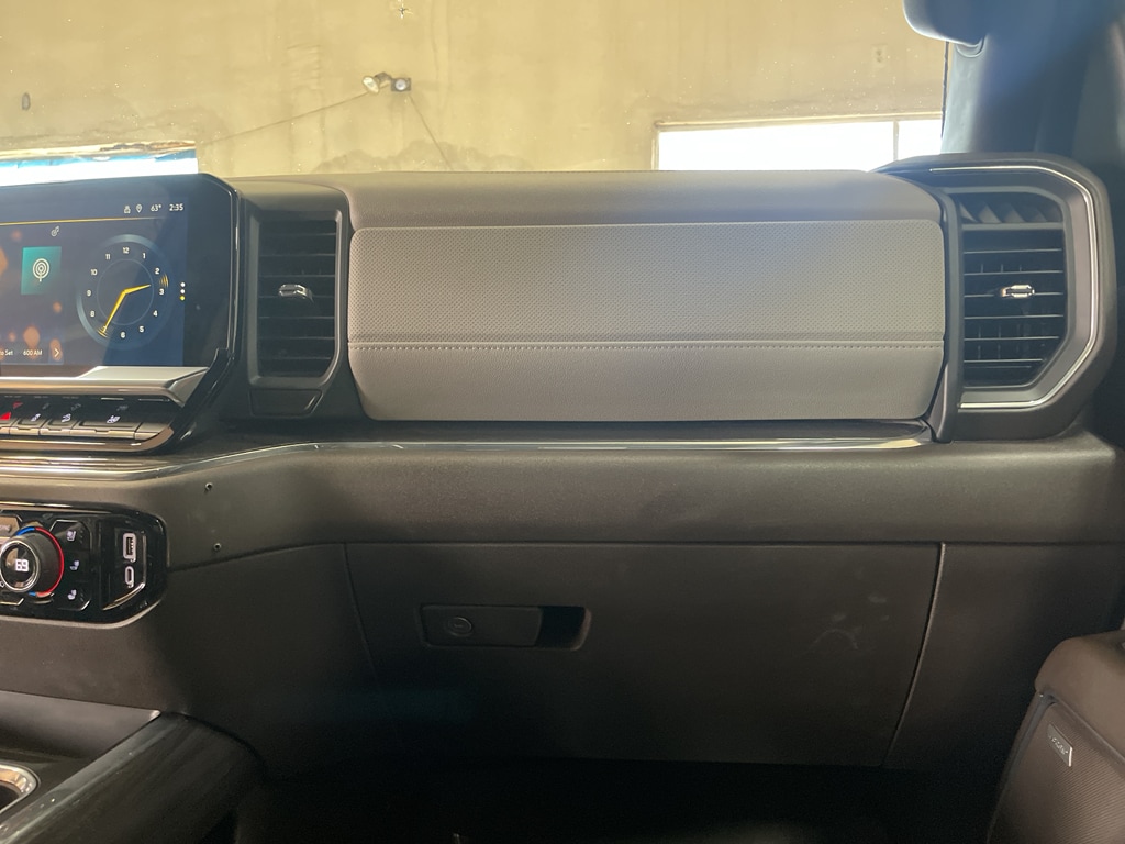 2023 Chevrolet Silverado 1500 LTZ - Photo 18