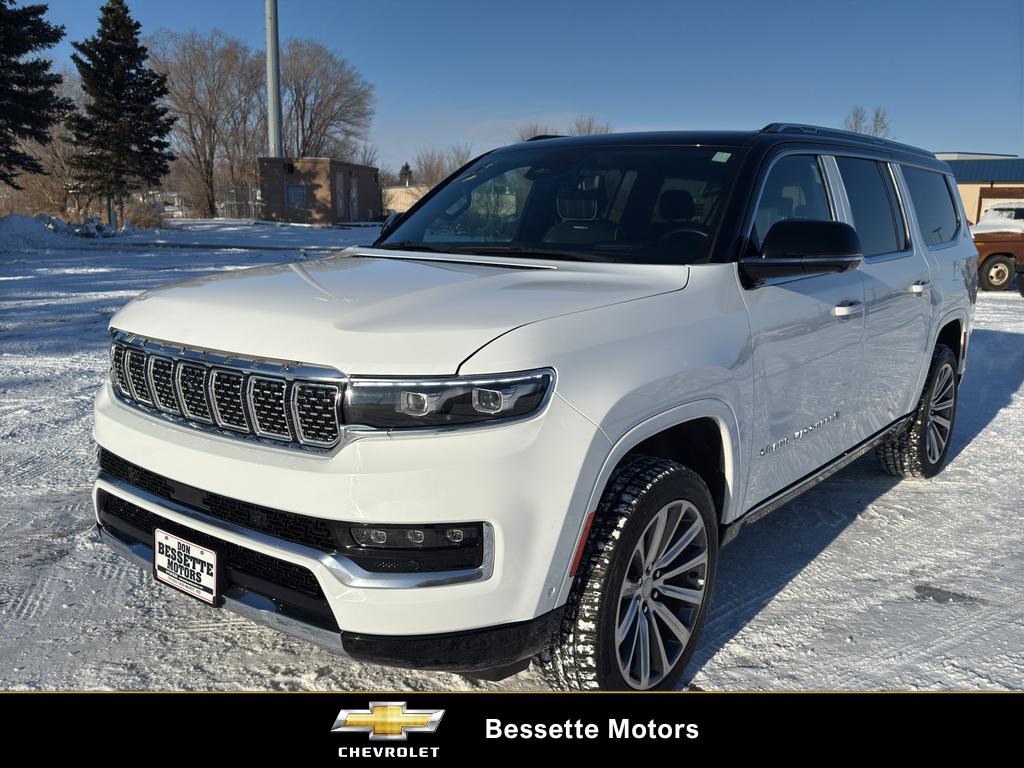 2023 Jeep Grand Wagoneer L II photo 2