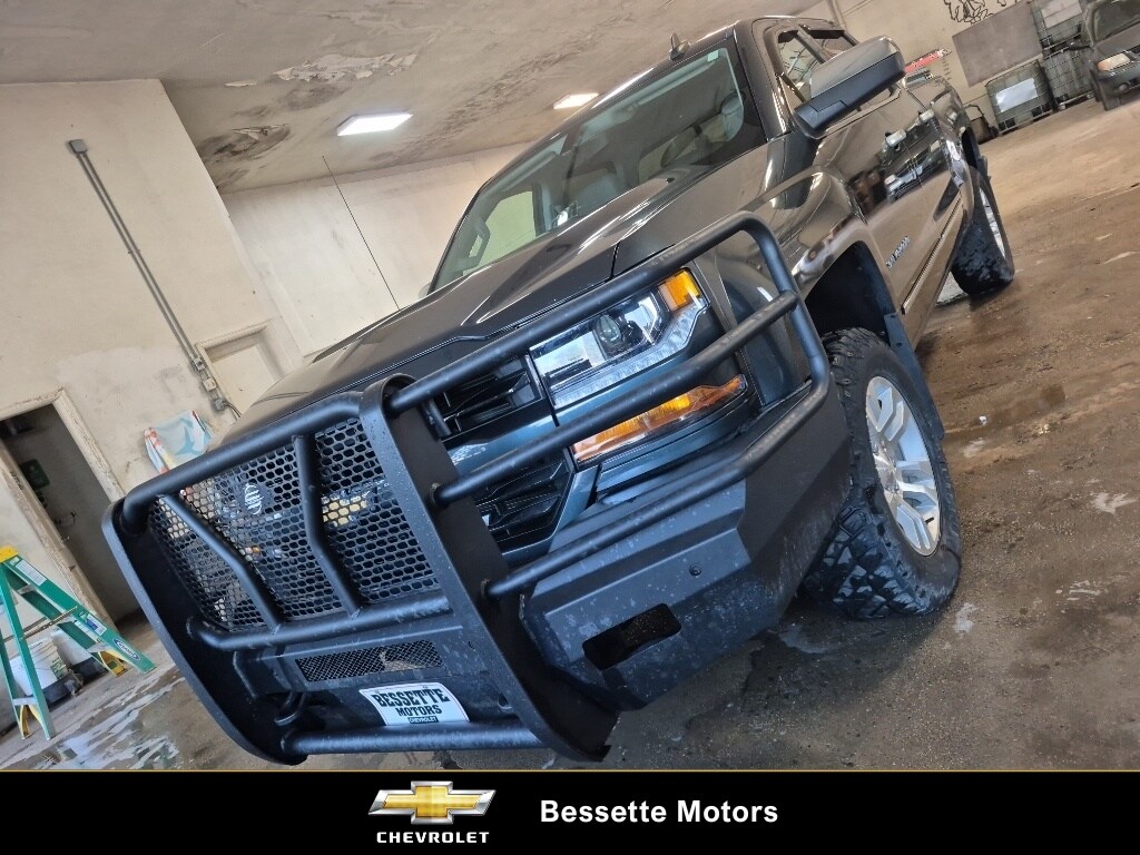 Used 2018 Chevrolet Silverado 1500 LT Crew Cab