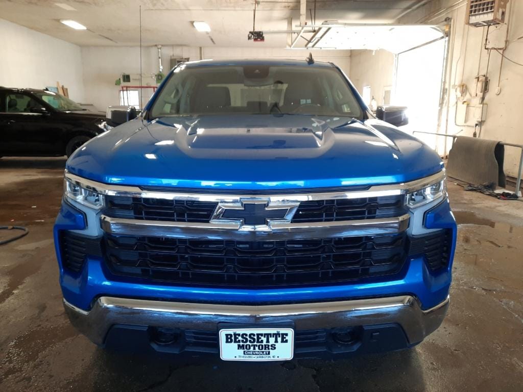 Used 2022 Chevrolet Silverado 1500 LT with VIN 1GCUDDET6NZ511098 for sale in Carrington, ND