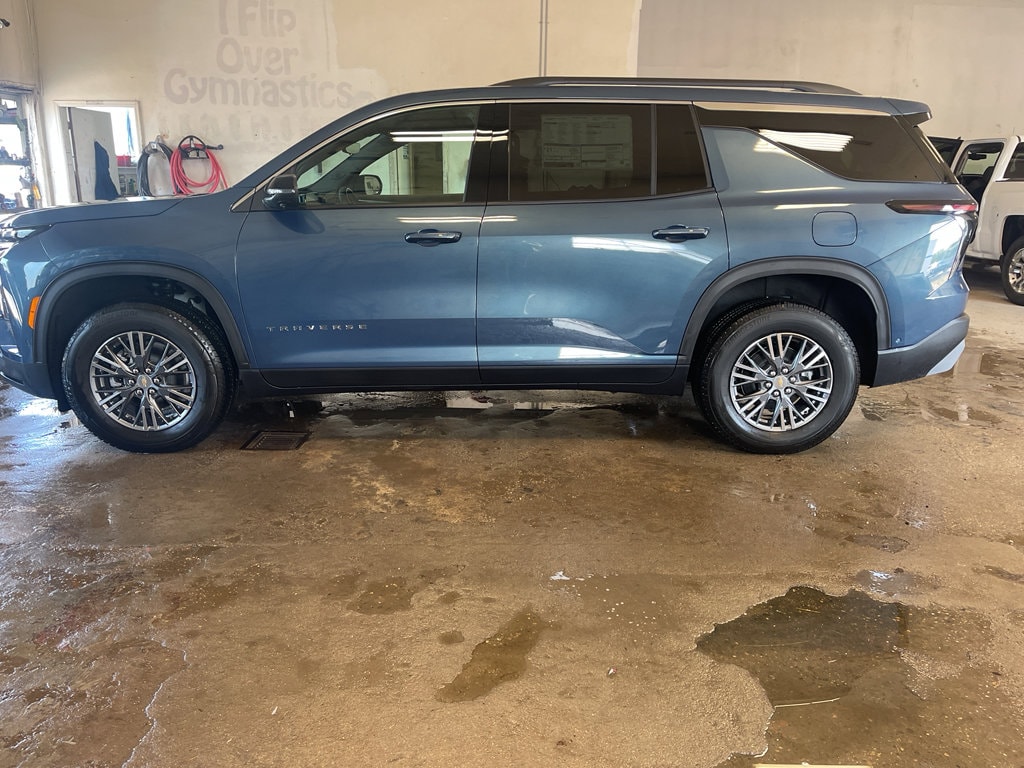 2026 Chevrolet Traverse photo 4