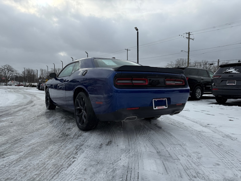 Used 2021 Dodge Challenger SXT Coupe