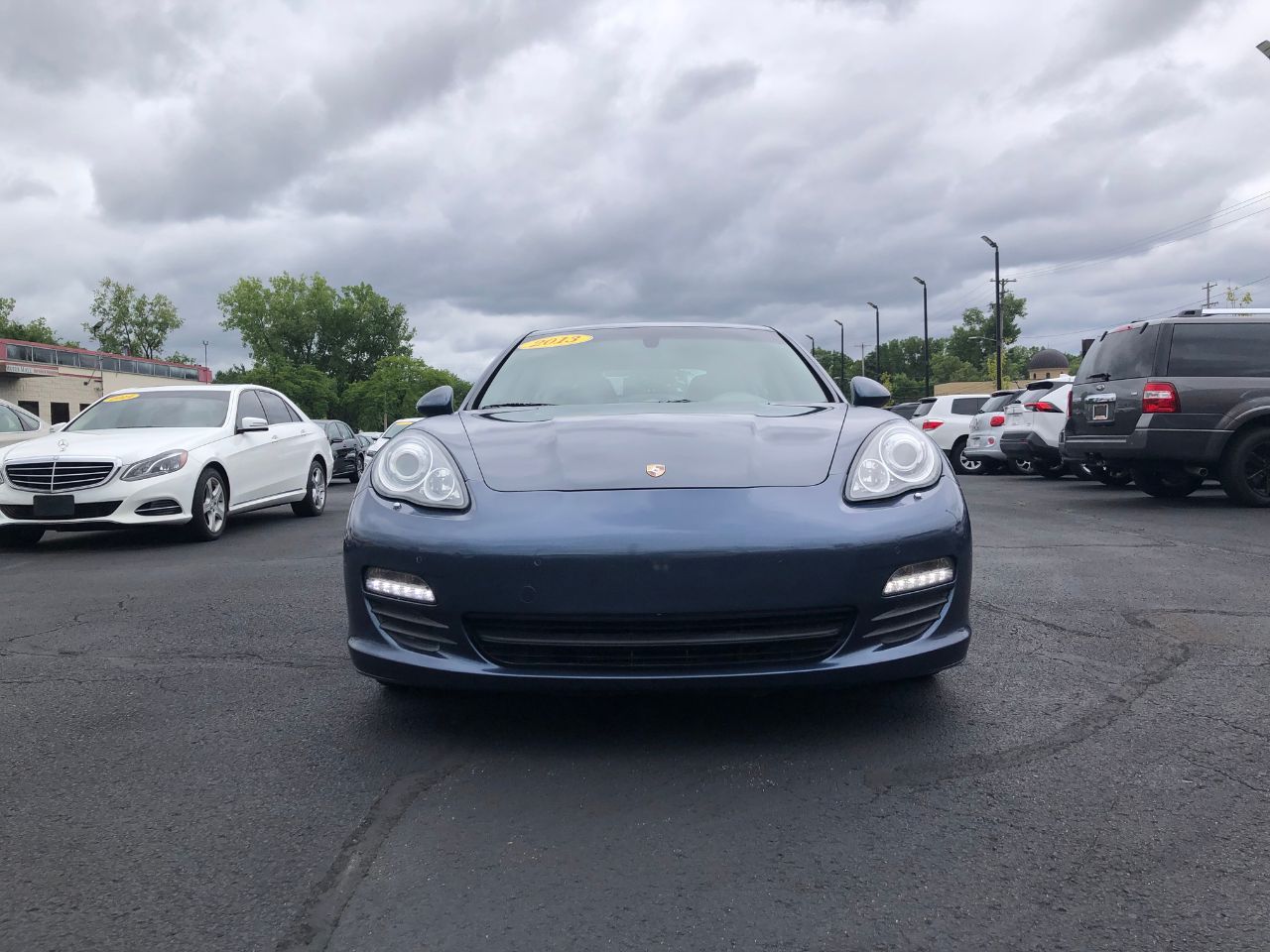 2013 Porsche Panamera Base photo 2