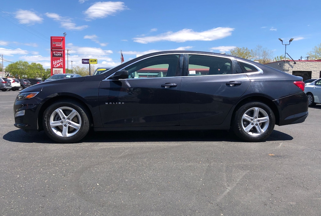 Used 2023 Chevrolet Malibu LS w/1LS Sedan