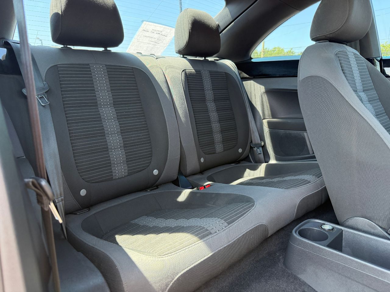 2012 Volkswagen Beetle 2.0 - Photo 28