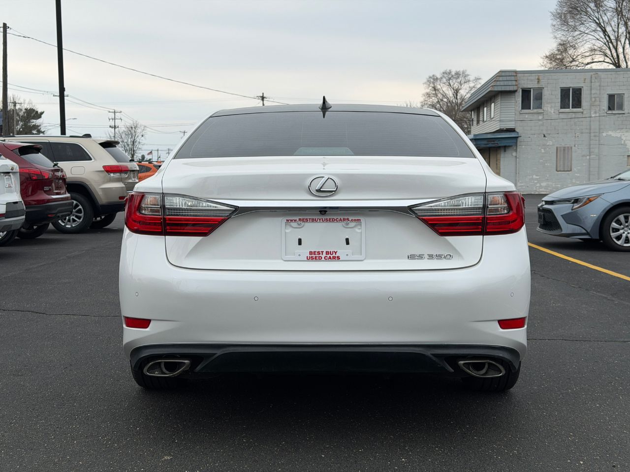 View vehicle photo 5