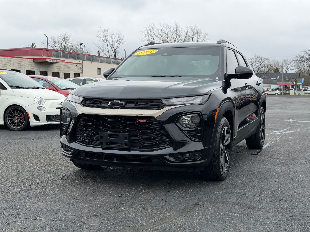 View vehicle photo 3