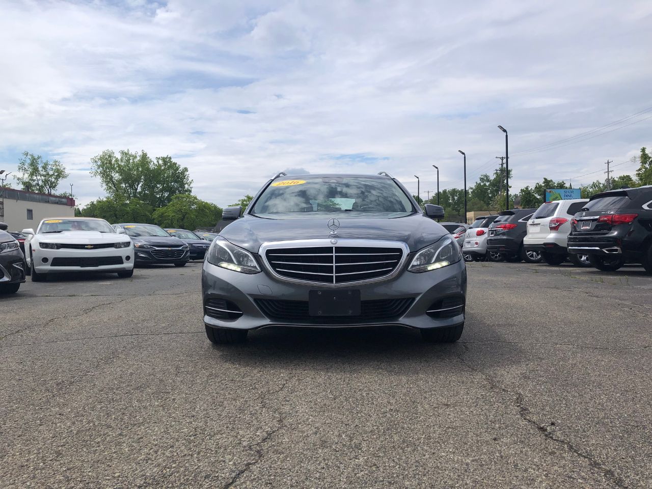 2016 Mercedes Benz E 350 4MATIC Wagon photo 2