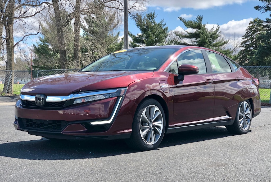 Used 2018 Honda Clarity Plug-In Hybrid Touring Sedan