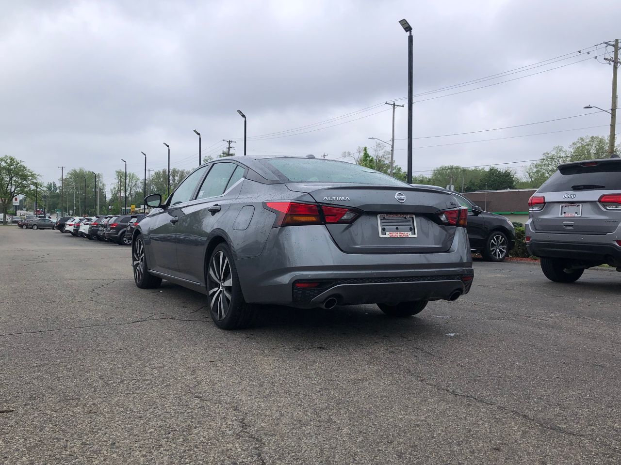 2022 Nissan Altima 2.5 SR photo 4