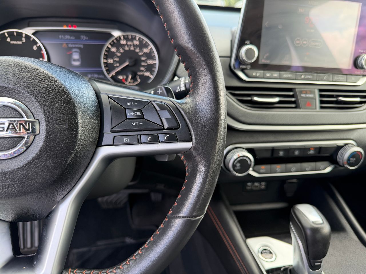 2022 Nissan Altima SR - Photo 22
