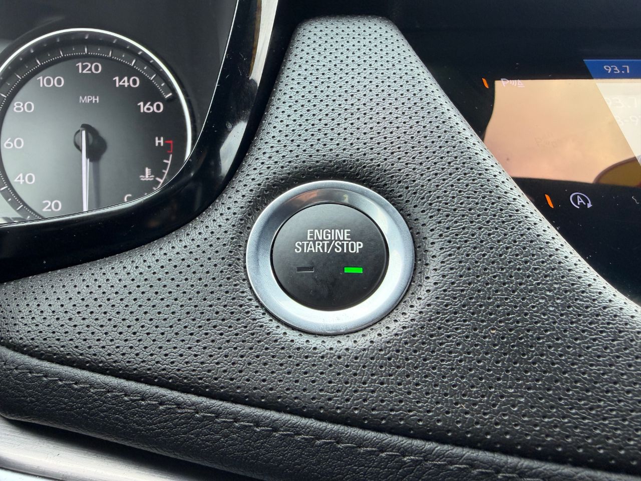 2024 Cadillac XT5 Luxury - Photo 25