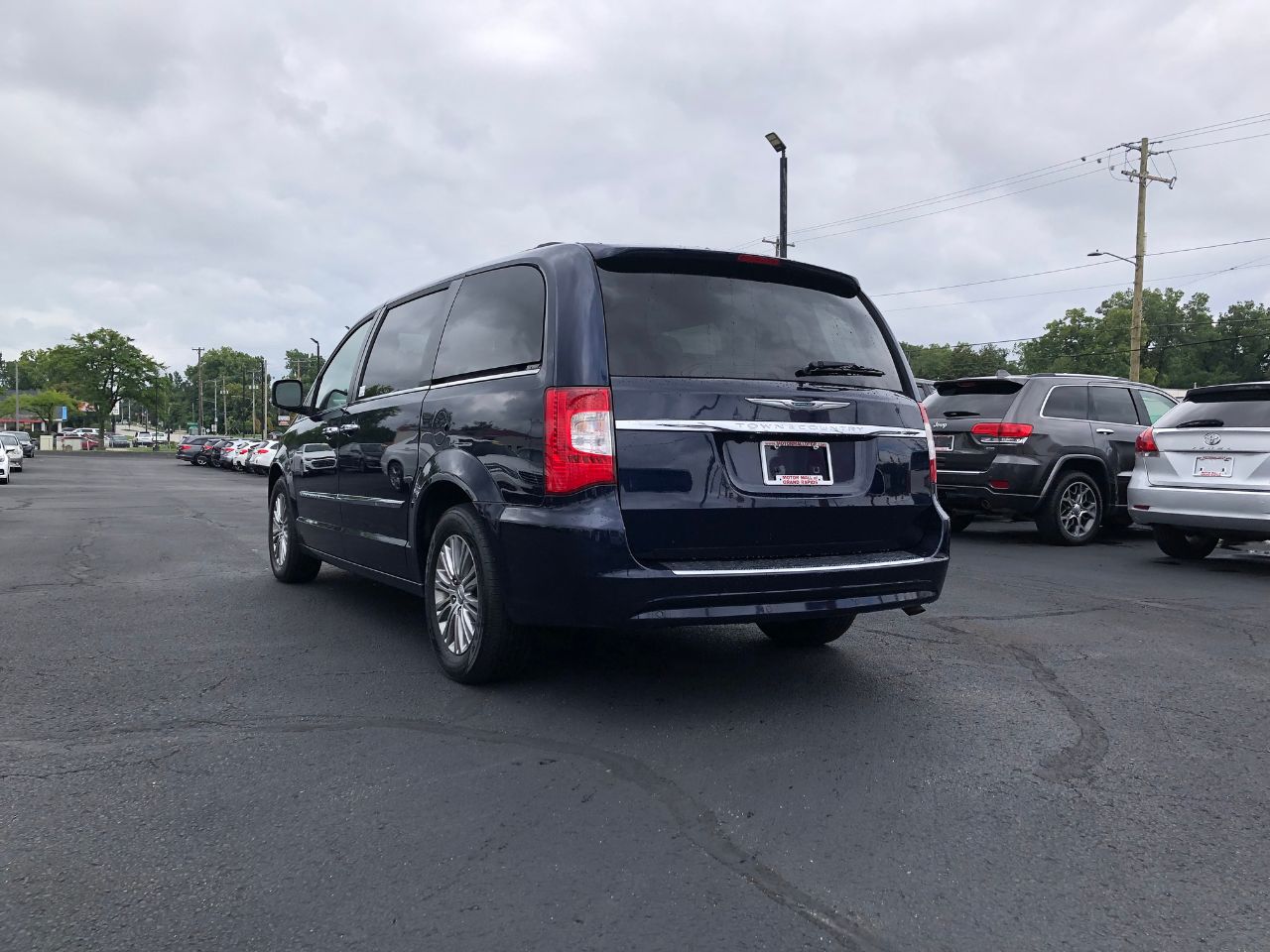 2015 Chrysler Town & Country photo 4