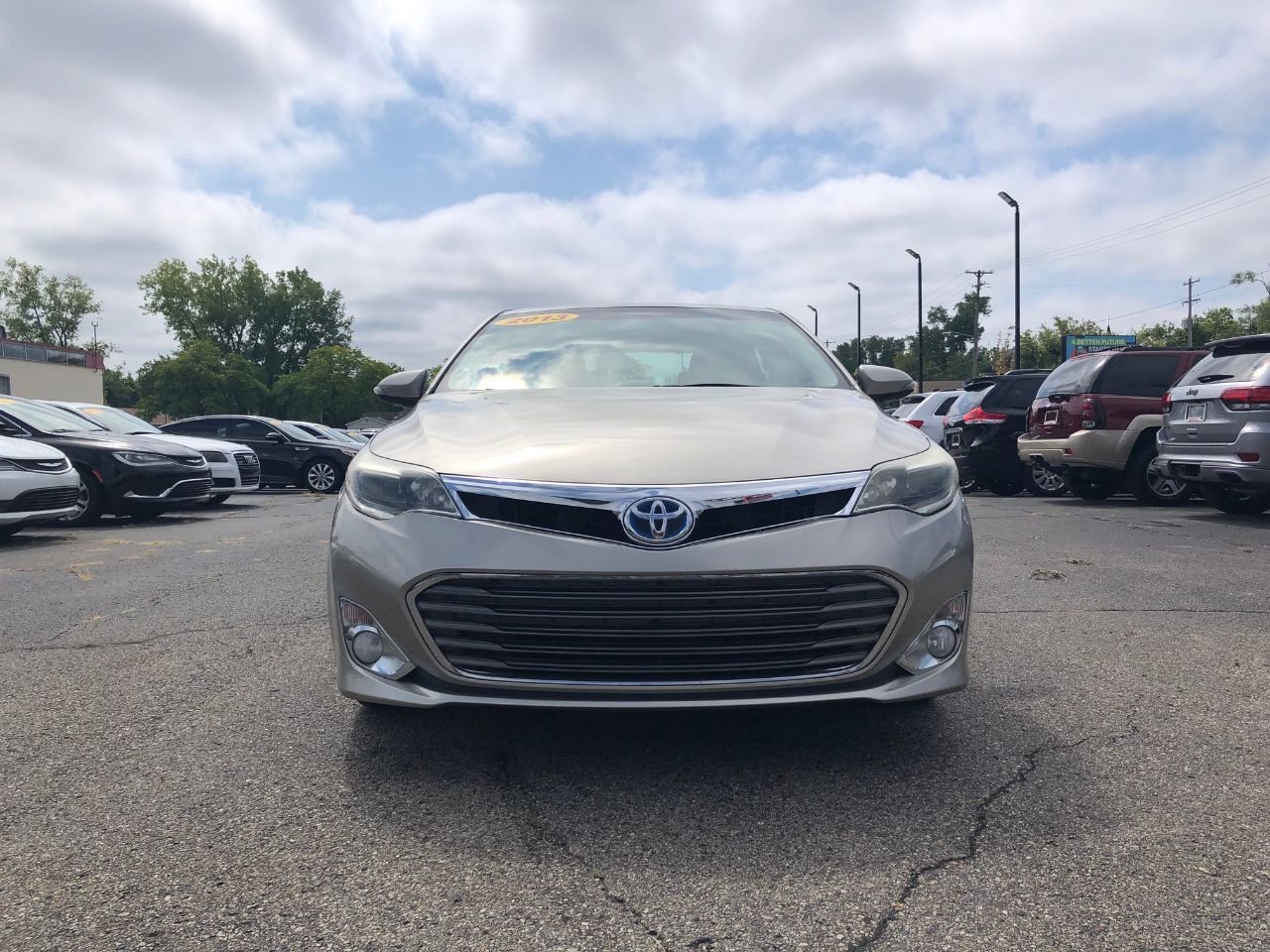 2013 Toyota Avalon Hybrid Limited photo 2