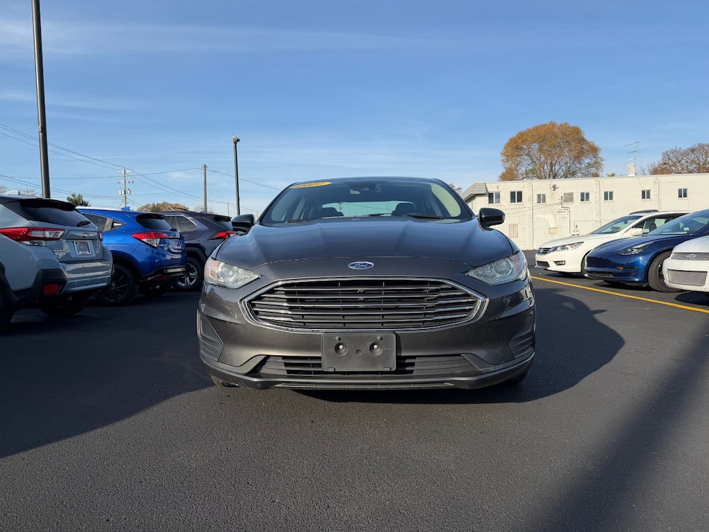 Used 2020 Ford Fusion SE Sedan