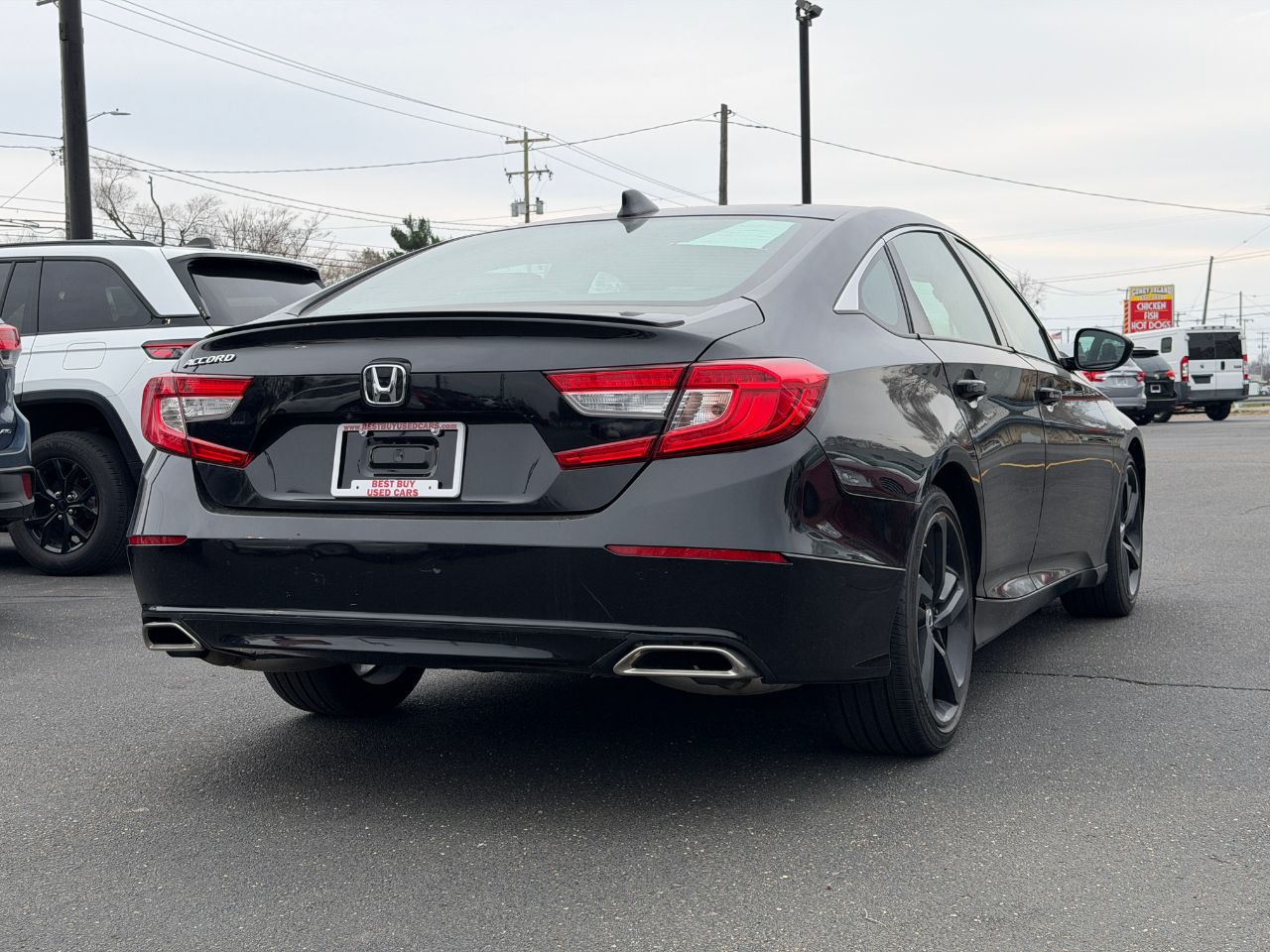 View vehicle photo 6