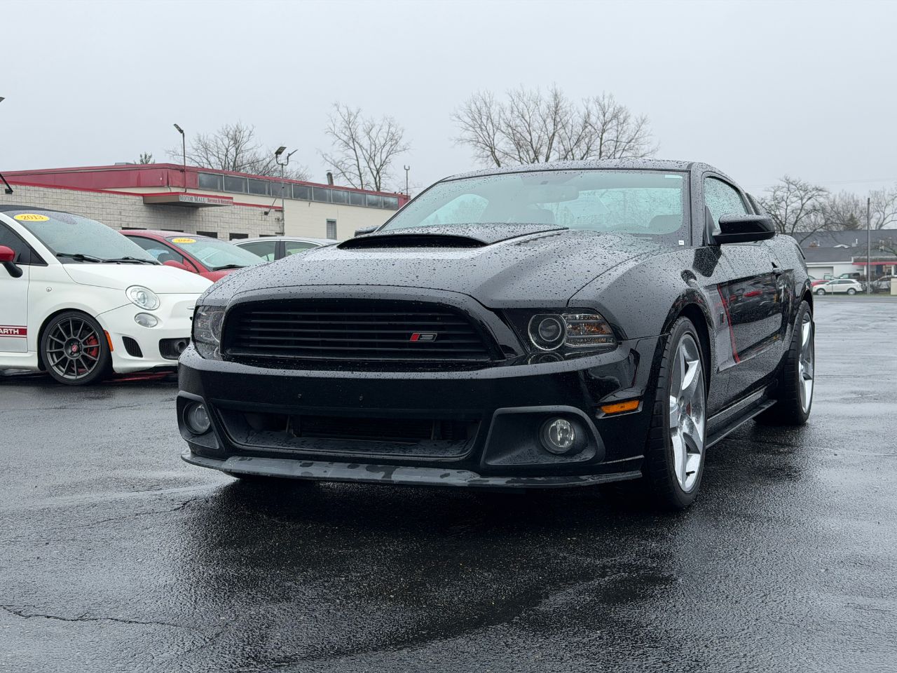 View vehicle photo 3