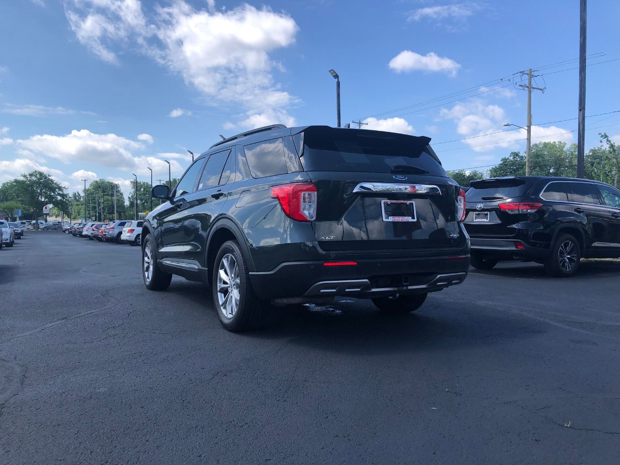 2022 Ford Explorer XLT photo 4
