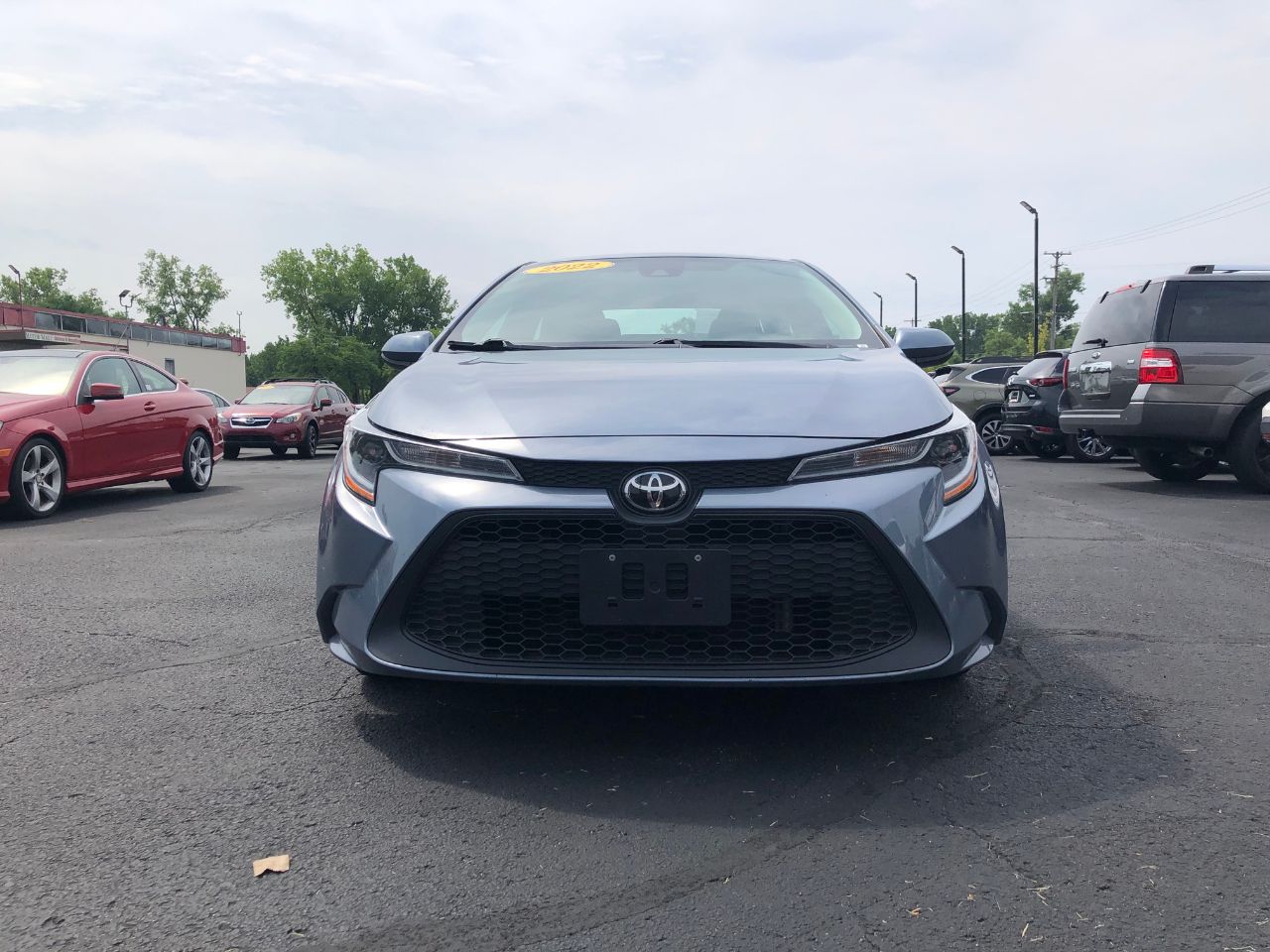 2022 Toyota Corolla LE photo 2