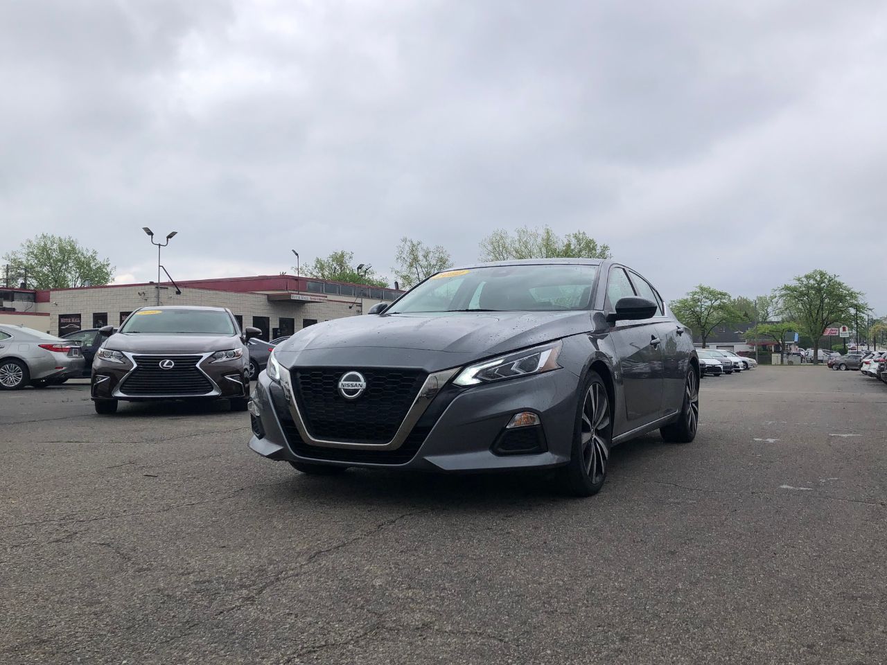 2022 Nissan Altima 2.5 SR photo 3