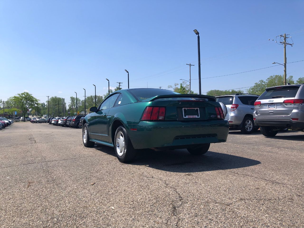 2000 Ford Mustang Base photo 4