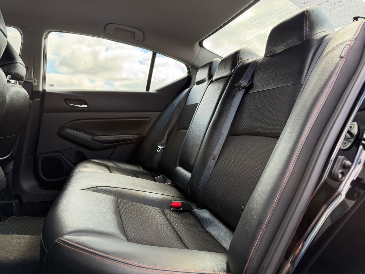 2022 Nissan Altima SR - Photo 31