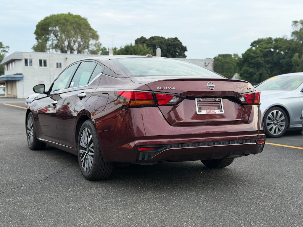 Used 2023 Nissan Altima 2.5 SV Sedan