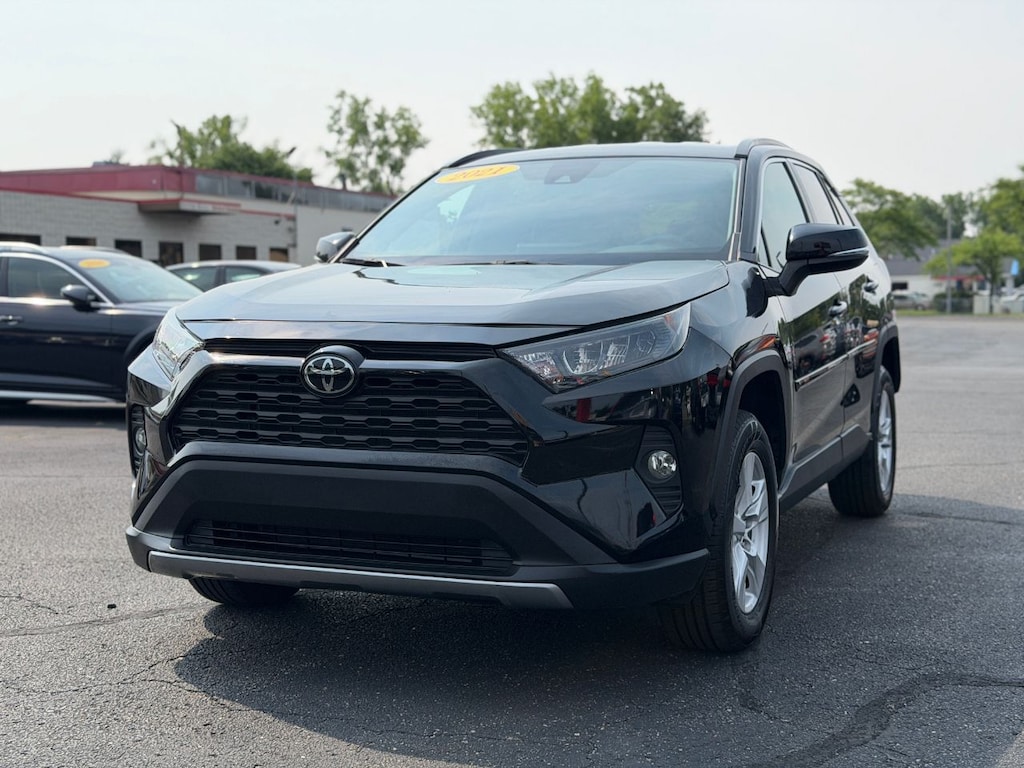 Used 2021 Toyota RAV4 XLE SUV