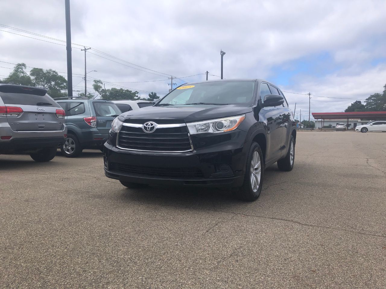 2015 Toyota Highlander LE photo 3