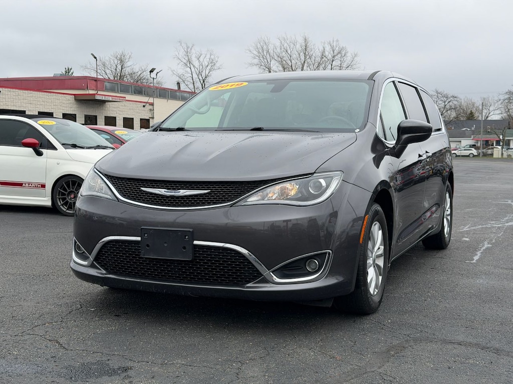 Used 2019 Chrysler Pacifica Touring Plus Van Passenger Van