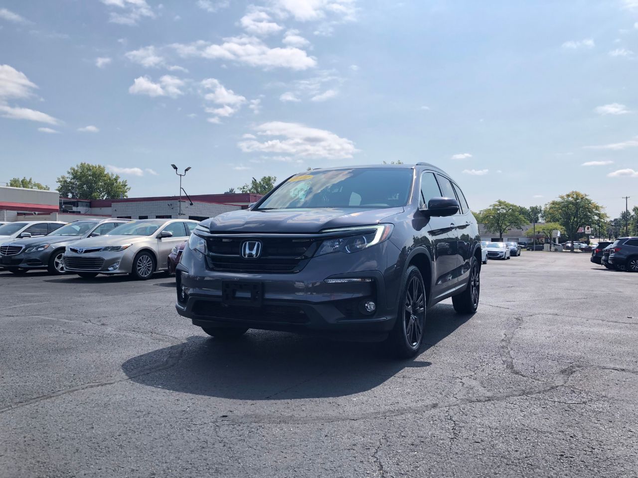 2022 Honda Pilot Special Edition photo 2