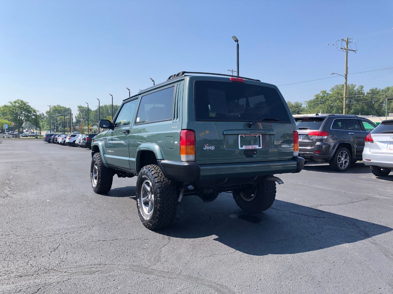 2000 Jeep Cherokee Sport photo 4