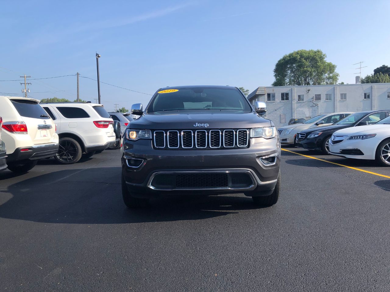 2019 Jeep Grand Cherokee Limited photo 2