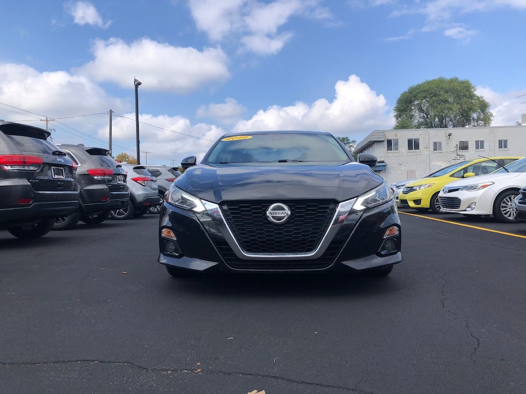 Used 2019 Nissan Altima 2.5 SV Sedan