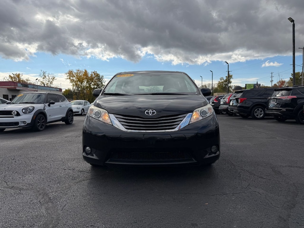 Used 2014 Toyota Sienna XLE Van