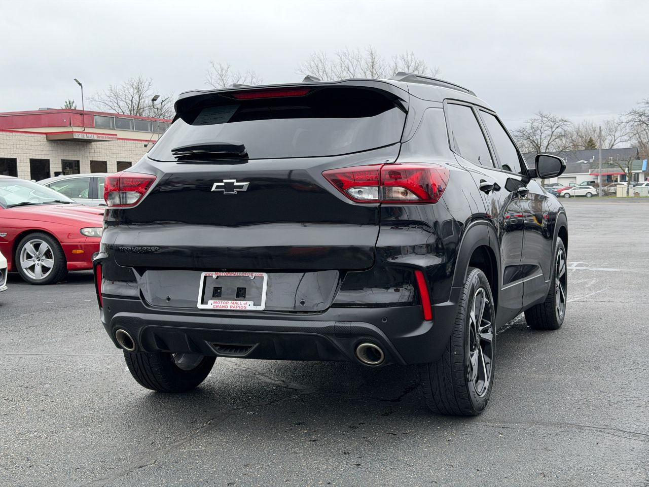 View vehicle photo 6