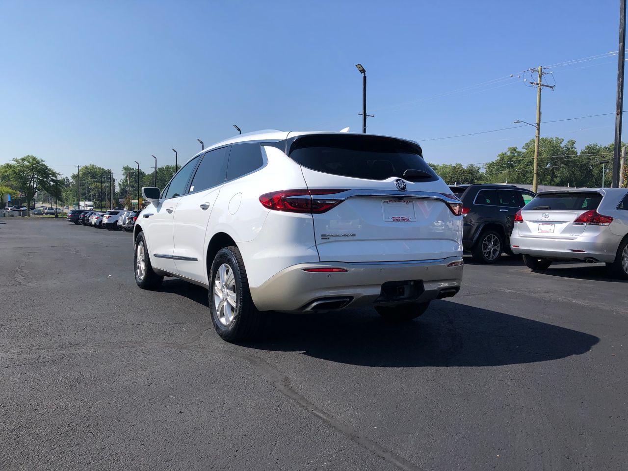 2020 Buick Enclave Essence photo 4