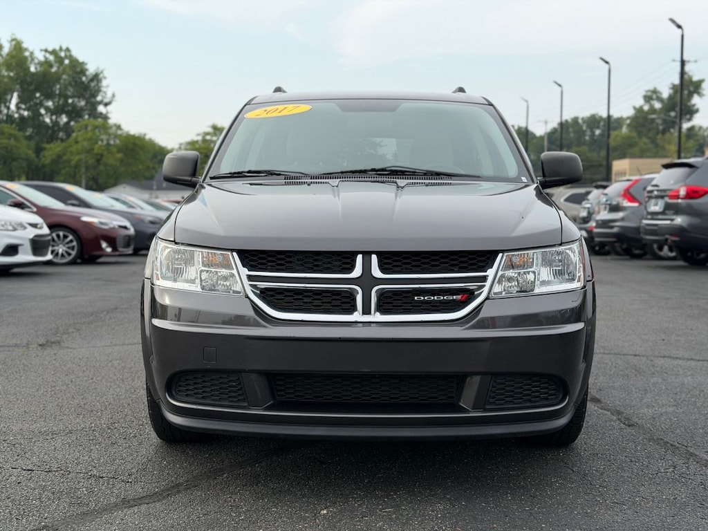 Used 2017 Dodge Journey SE SUV