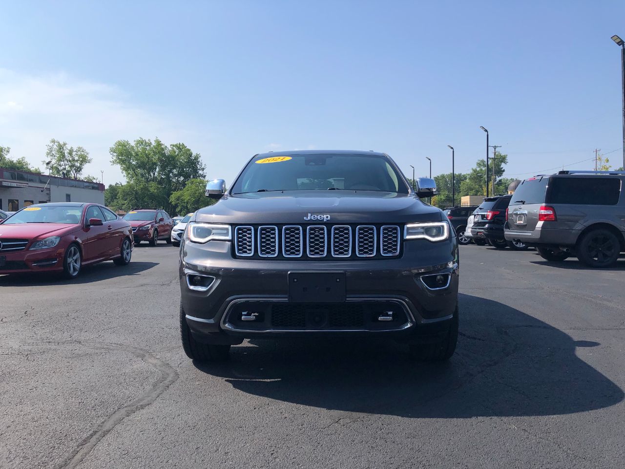 2021 Jeep Grand Cherokee Overland photo 2