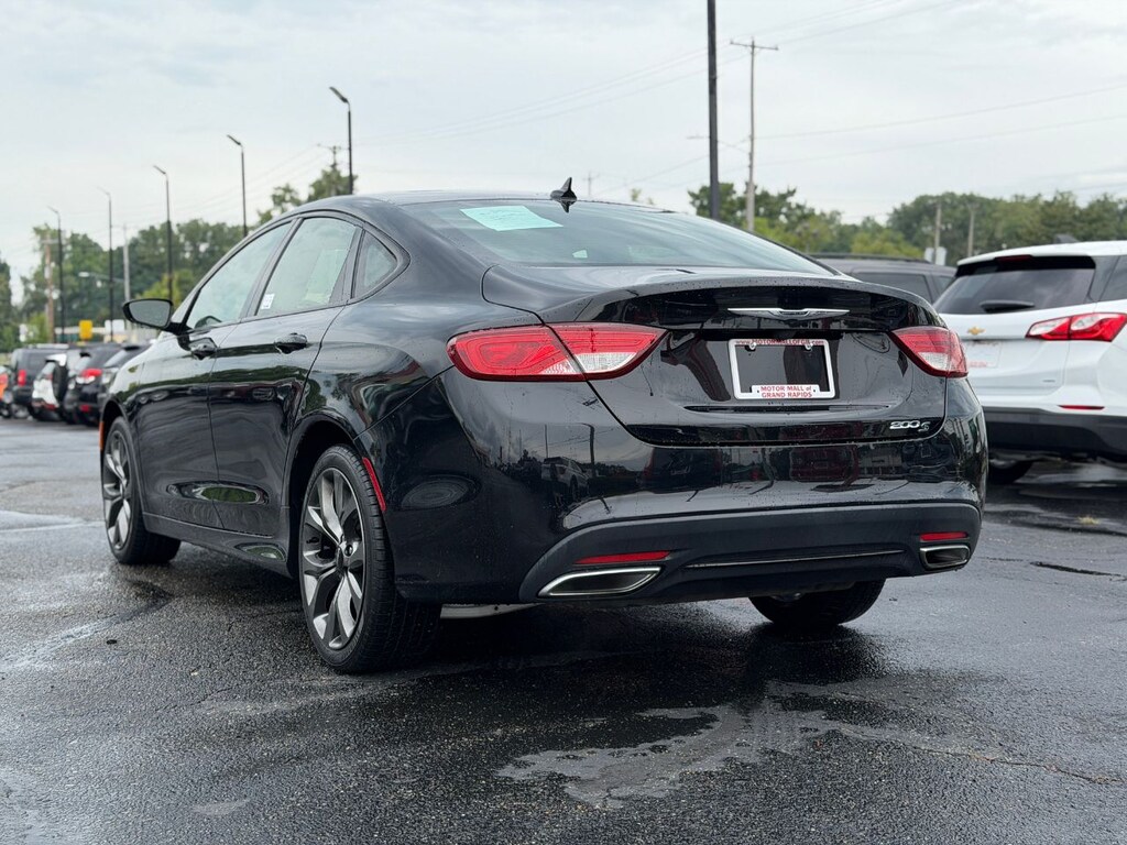 Used 2016 Chrysler 200 S Sedan