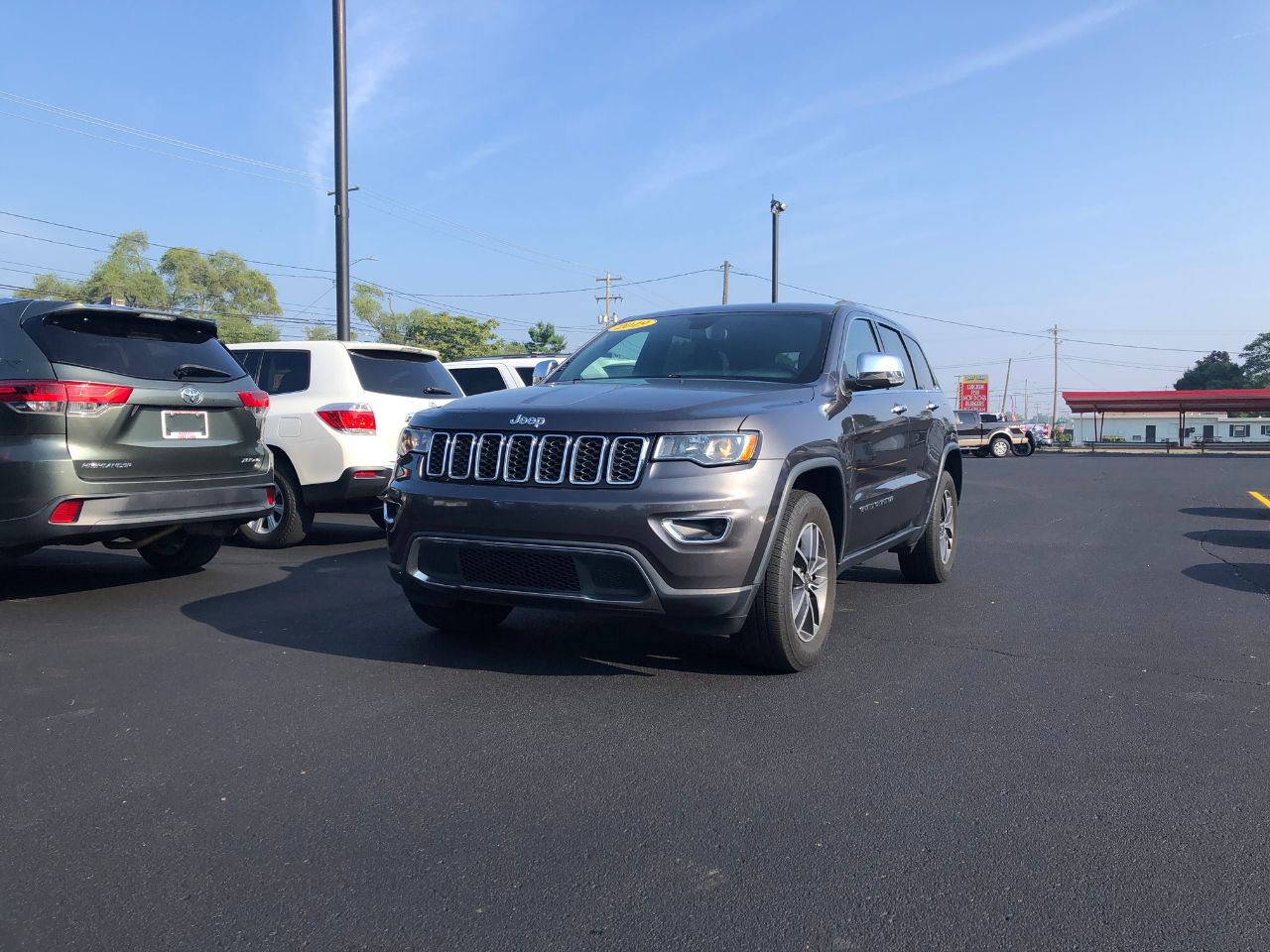 2019 Jeep Grand Cherokee Limited photo 3