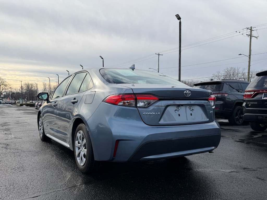 Used 2022 Toyota Corolla LE Sedan