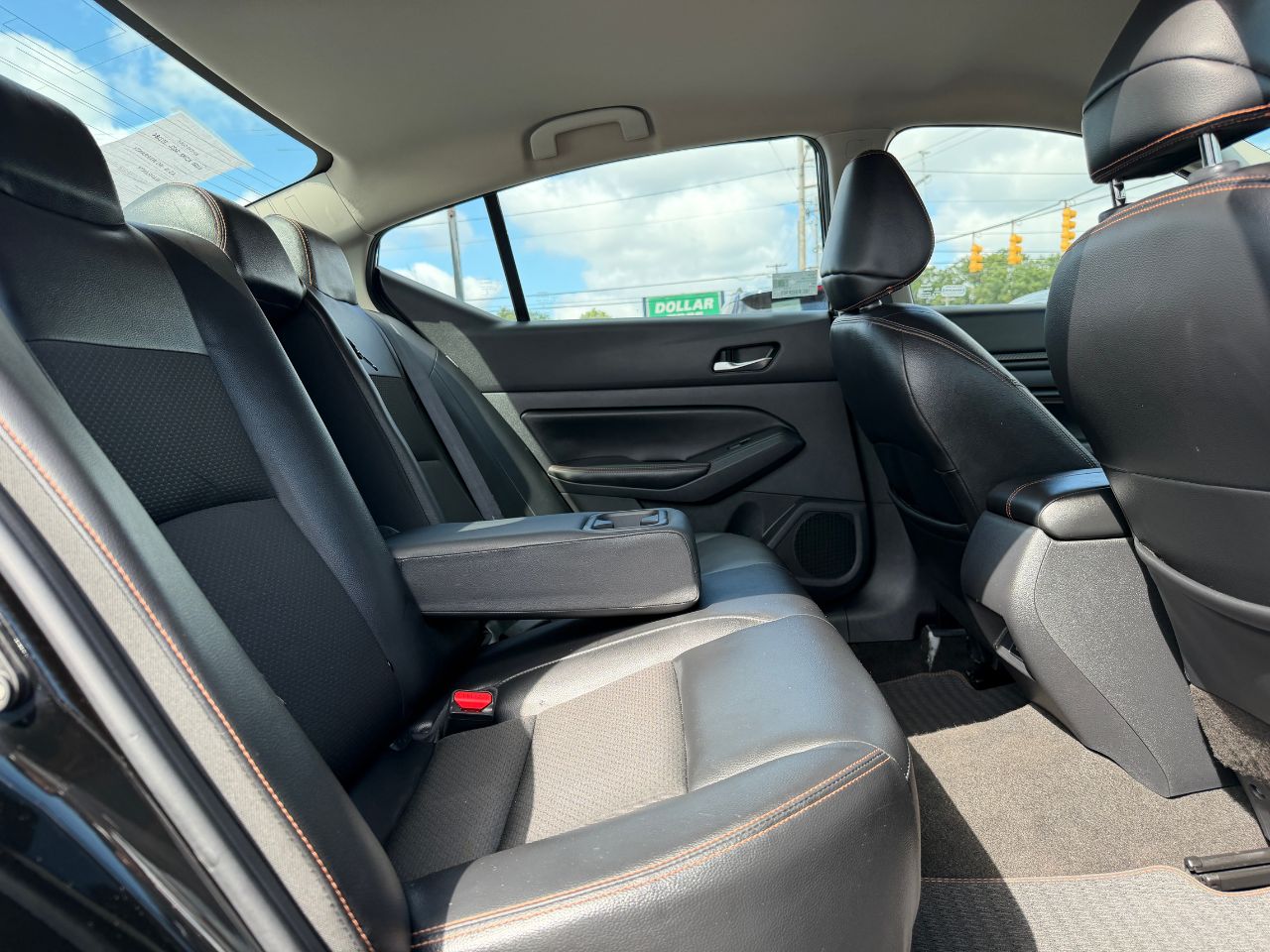 2022 Nissan Altima SR - Photo 32
