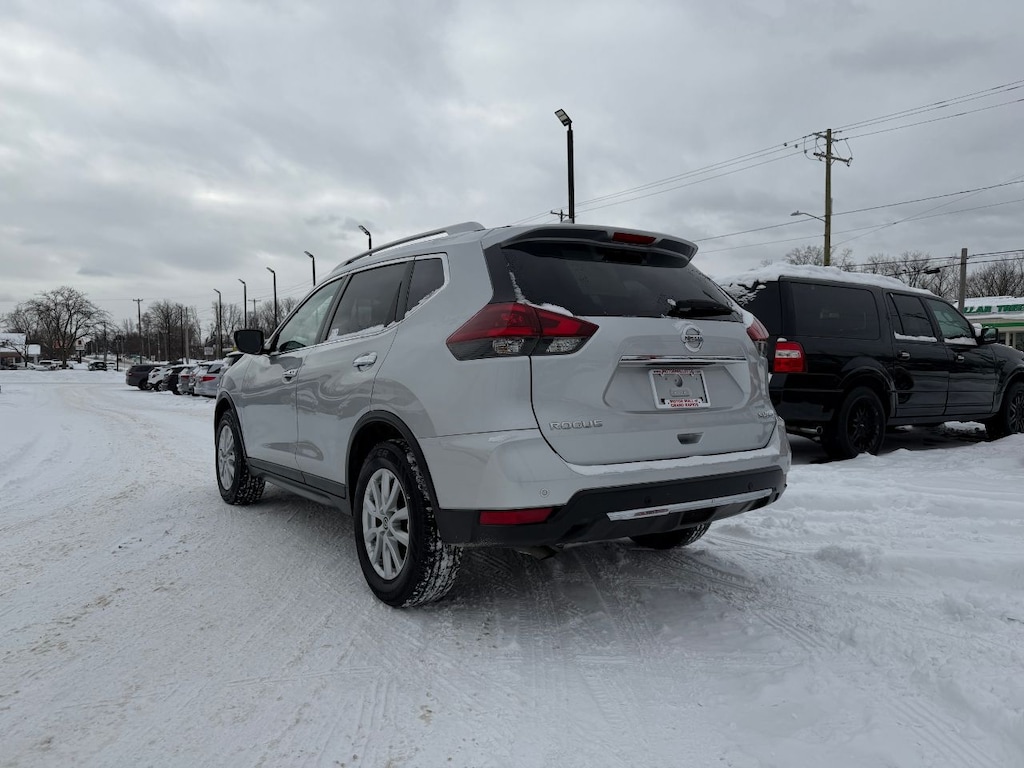 Used 2019 Nissan Rogue SV SUV