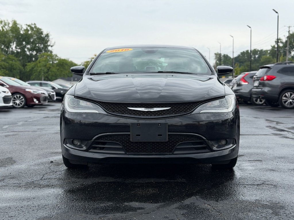 Used 2016 Chrysler 200 S Sedan
