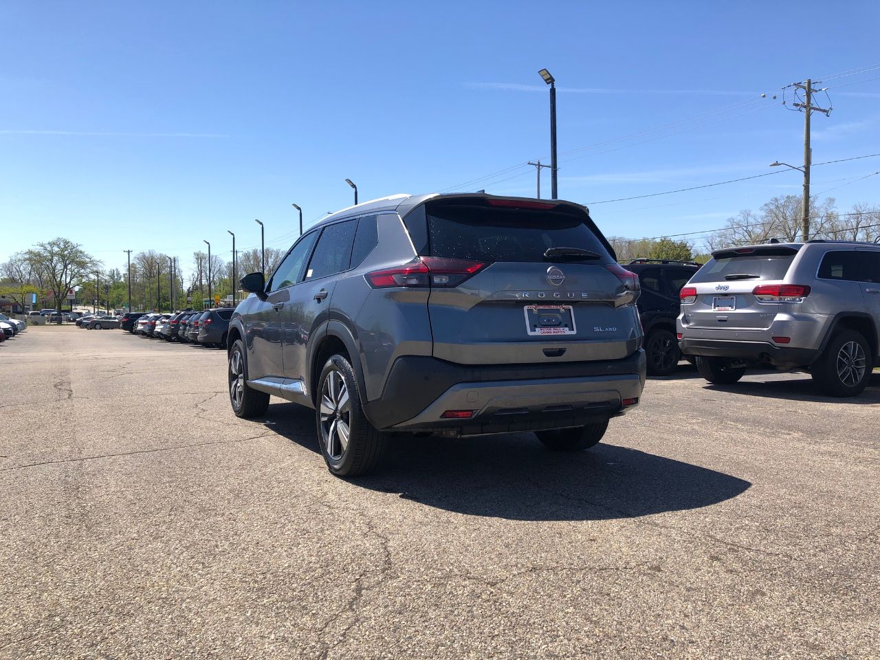 2023 Nissan Rogue SL photo 3
