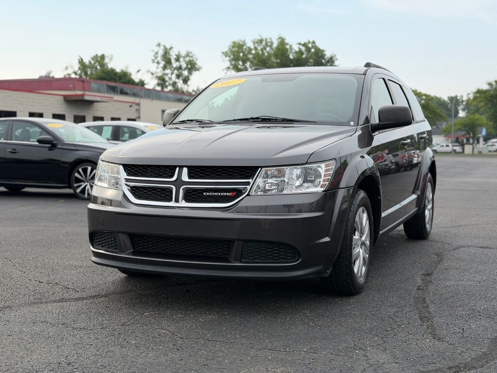 Used 2017 Dodge Journey SE SUV