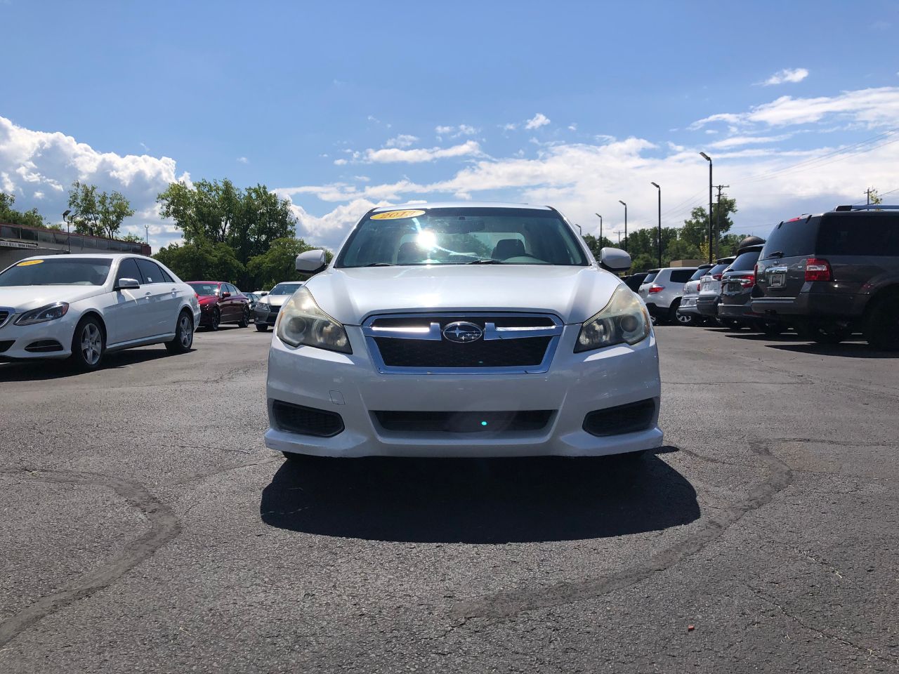 2013 Subaru Legacy 2.5i Premium photo 2